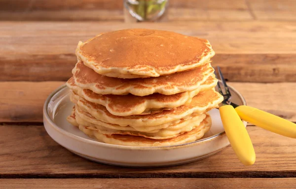 Pile Oat Pancakes Plate — Stockfoto