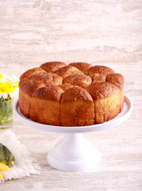 Cinnamon and sugar monkey bread