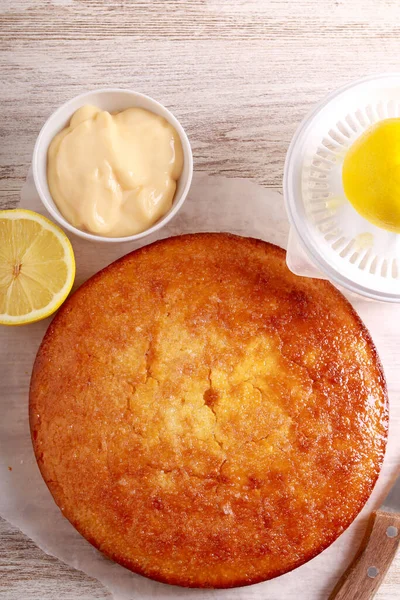 Lemon Cake Sliced Served Curd — Stock Photo, Image