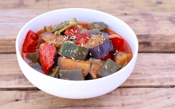 Verano Verduras Ragu Salteado Cazuela Con Salsa Tomate —  Fotos de Stock