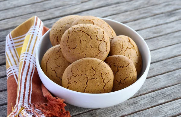 Molasses Ginger Cookies Bowl — Stock Photo, Image