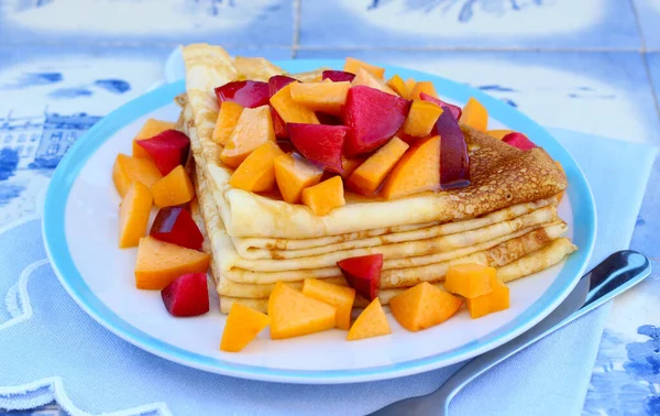 Stack Triangle Crepes Fruits Top — Stock Photo, Image