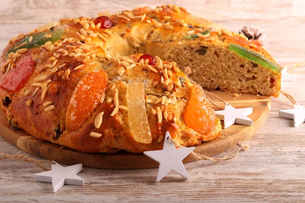 自家製キングケーキ ボロレイ ポルトガル クリスマスケーキ — ストック写真