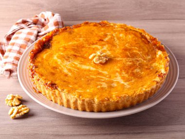 Cevizli ve ballı tart.