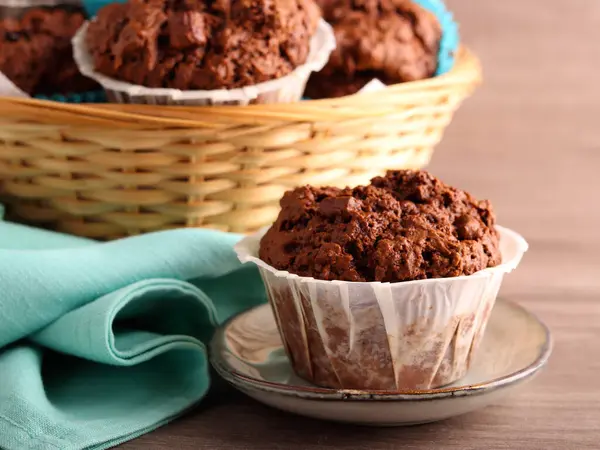 Muffin Cioccolato Doppio Fatti Casa Serviti — Foto Stock