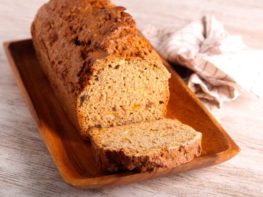 Tam meyveli buğday çayı ekmeği