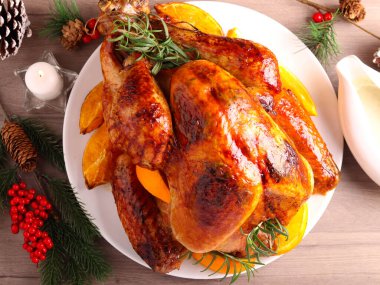 Baharatlı Noel hindisi.