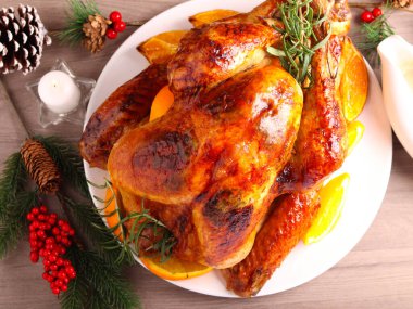 Baharatlı Noel hindisi.