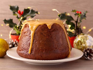 Karamelli Noel pastası.