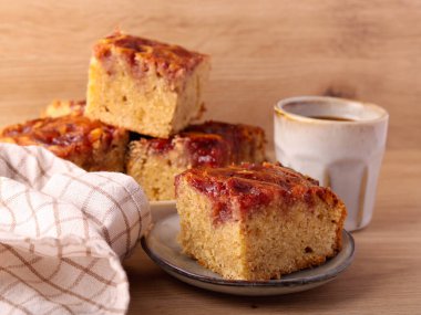 Fıstık ezmesi ve reçelli sarışınlar.