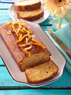 Marmalade and poppy seed sweet cake