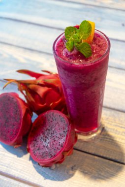 ejderha meyveli meyve püresi