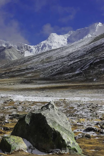 Vale Alpino Cênico Pico Nevado Montanhas Himalaya Ponto Zero Yumesodong — Fotografia de Stock