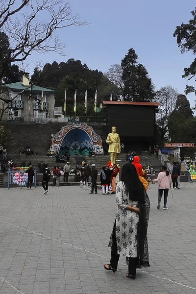 印度西孟加拉邦大吉岭 2022年2月15日 大吉岭购物中心 Darjeeling Mall 大吉岭镇广场 购物和出游的热门旅游胜地 — 图库照片