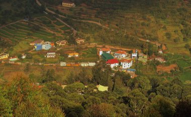 Güzel kuşların gözü Kodaikanal Tepesi İstasyonu 'nun ve Güney Hindistan' daki Tamil Nadu 'nun eteklerinde.