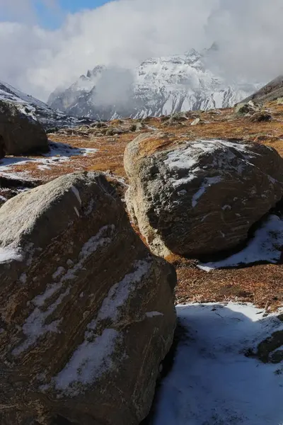 stock image scenic landscape of alpine tundra valley and cloud covered snowcapped himalaya mountains range of north sikkim near zero point, in india