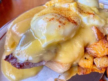 Egg Benedict with Potatoes - image
