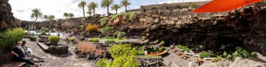 Lanzarote 'deki Jameos del Agua' nın benzersiz bir mimari tasarımı yer almaktadır..