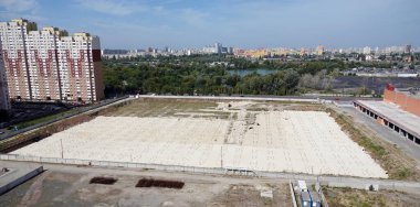 Kyiv, Ukrayna 28 Temmuz 2020 Kyiv 'deki büyük bir eğlence merkezinin sıfır döngüsü şantiyesi