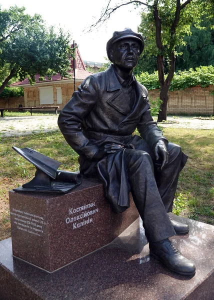 Stock image Kiev, Ukraine July 6, 2021: Monument to Konstantin Alekseevich Kalinin, civil aviation aircraft designer, graduate of KPI