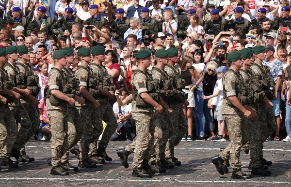 Kiev Ukraine Août 2021 Une Colonne Soldats Lituaniens Marche Sur — Photo