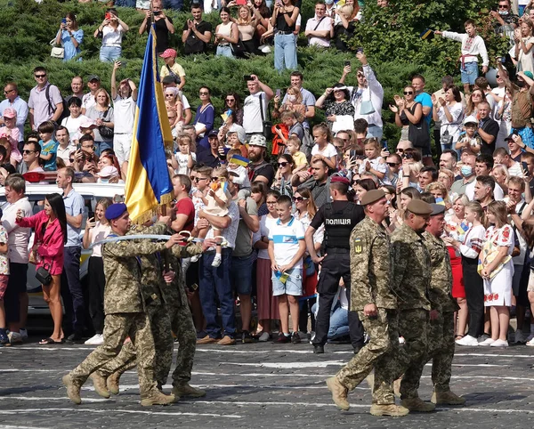 Kijev Ukrajna Augusztus 2021 Oszlop Ukrán Katonák Veteránok Terrorista Művelet — Stock Fotó