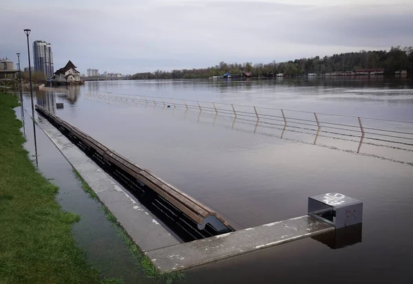 Kiev Ucrânia Abril 2023 Inundações Inundação Aterro Uma Nova Área — Fotografia de Stock