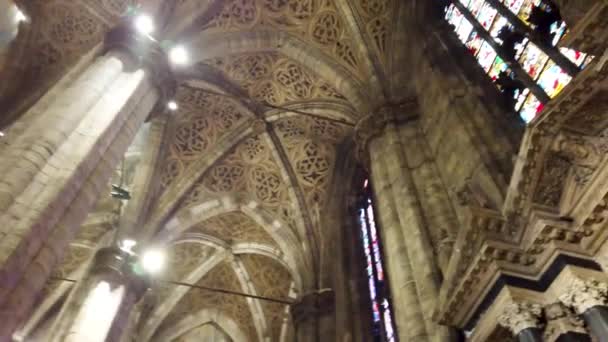 Regardant Vers Cachette Intérieur Duomo Milano Images Haute Qualité — Video