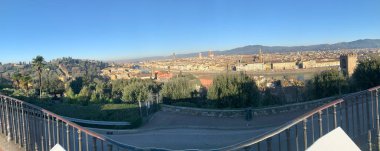 Floransa, İtalya 'nın nefes kesici panoramik manzarası, ikonik Piazzale Michelangelo' dan alındı. Yüksek kalite fotoğraf