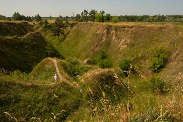 Doğadaki adam Ukrayna