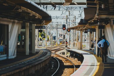 Nishitetsu-Futsukaichi İstasyonu Dazaifu 'ya gitmek için treni değiştirebileceğiniz yer.