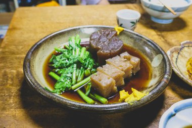 Hakata, Fukuoka, Kyushu, Japonya 'da Oden Yasubei adında bir Japon yemeği.