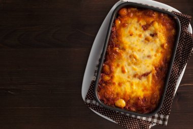 Domates soslu fırında gnocchi ve parmesan peyniri..