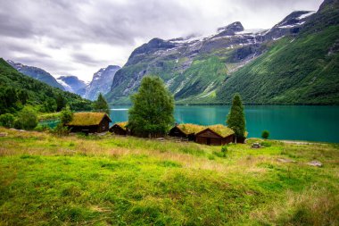 Güzel Lovatnet Gölü, Norveç