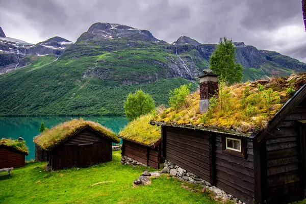 Breng seter, Norveç 'teki güzel eski çiftlik.