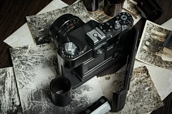 Vieille Caméra Vintage Avec Couvercle Arrière Ouvert Pour Remplacement Film — Photo