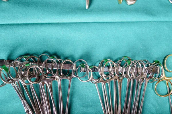 Chirurgische Geräte Und Medizinische Geräte Operationssaal Sterile Scheren Und Andere — Stockfoto