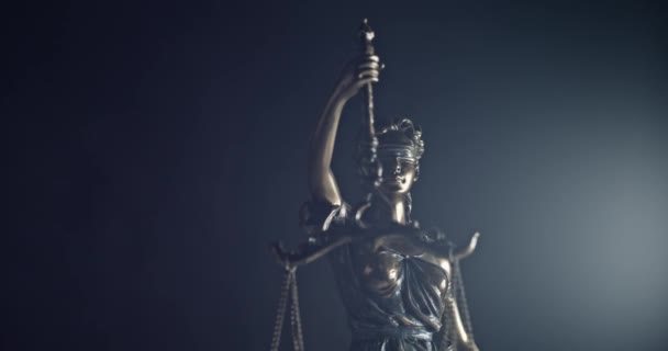 Юридичне Право Патентний Повірений Або Концепція Успішного Адвоката Бронзова Статуя — стокове відео