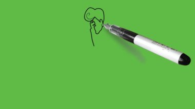 Sol elinde sopa desteğiyle ayakta duran yaşlı bir kadın çiz ve sağ elini kahverengi mor uzun ceket, sarı küpe, beyaz şapka, gri çorap ve soyut yeşil arka planda siyah çizgili siyah ayakkabı giyerek gözlerini kapat.