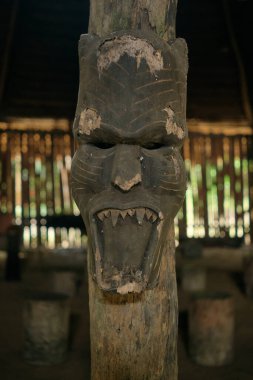 Kolombiya 'daki Maloca evinde geleneksel yerli maskesi. Yüksek kalite fotoğraf