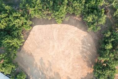 Havadan bakıldığında toprak ve arazi dolup taşıyor. Manzarayı, dışarıdaki boş ya da boş alanı da dahil et. Nan, Tayland 'da küçük arsa, satış, kira, satın alma, satın alma, ipotek ve yatırım için emlak.