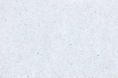Beyaz terrazzo zemin, temiz, parlak yüzey yansıması ve ışık. Mimariden iç dekorasyona kadar yüzeyde pürüzsüzce cilalanmış. Arkaplan için boş boşluk.