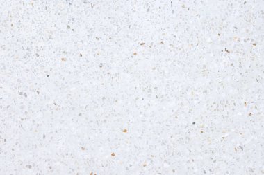 Terrazzo 'nun zemini pürüzsüz. Parlak parlak beyaz bir görünüm. Betonla karıştırılmış mermer çakıl. İç dekorasyon için pürüzsüz bir yüzey, mimari tasarım. Arkaplan için uygun.