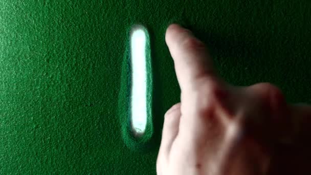 Mão Desenhando Símbolo Sinal Horóscopo Gêmeos Areia Verde Mão Masculina — Vídeo de Stock