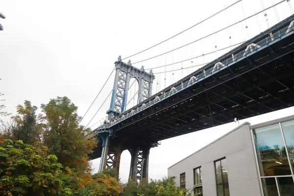 Manhattan Köprüsü Brooklyn, New York Dumbo 'dan görüldü 