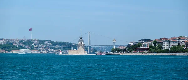 Maiden Tower Vagy Kiz Kulesi Bosporus Közepén Panoráma Stanbul Szelektív — Stock Fotó
