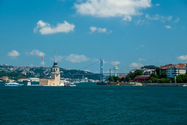 Вежа Діви Або Кіз Кулезі Розташована Посеред Босфору Панорама Стабулу — стокове фото