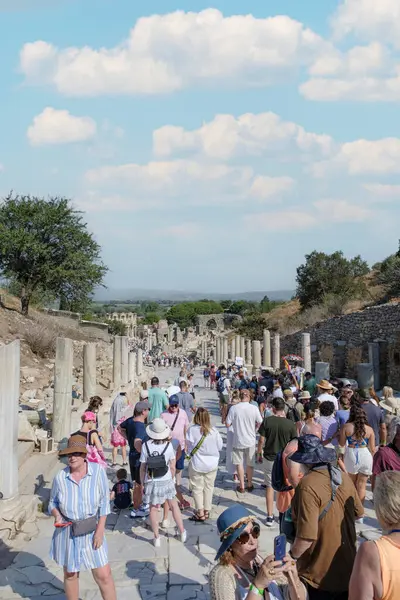 İzmir ephesus Celsus Kütüphanesi, Türkiye, turizm seyahat beldesi. 09-08-2023 Efes Zmir, Türkiye