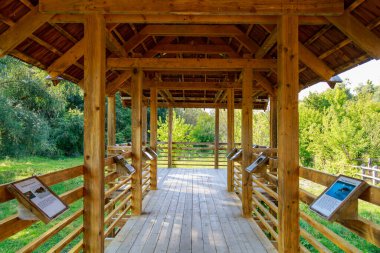 4 Eylül 2021 Padurea Domneasca Moldova Domneasca Domneasca, turistik bölge. Editör kullanımı için. Arkaplan