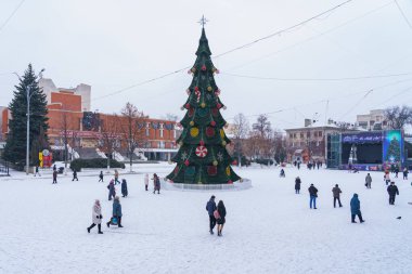24 Aralık 2021 Balti Moldova Şehri sokağı. İllüstrasyon başyazısı. Şehrin tanınabilir turistik manzarası. Metin için kopyalama alanı olan arkaplan